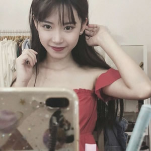 16张清新靓丽时尚小姐姐头像 女生头像专区上新