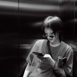 18张高清霸气女生QQ头像 超飒女生头像合集来了