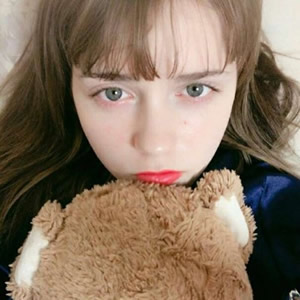 12张高清欧美风女生微信头像 潮流氛围感拉满