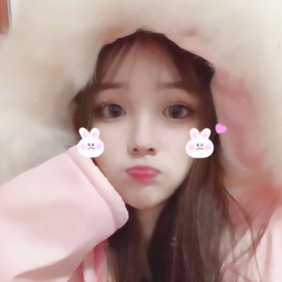 16张带表情的可爱女生头像合集