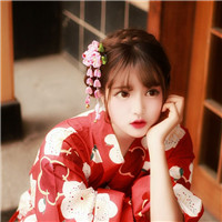 韩系红色系女生头像合集 18张好看的韩版红色女生头像
