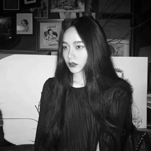 16张高清伤感高冷黑白女头像 女生头像合集