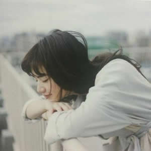 16张清新气质女生微信头像 高清唯美风格直接用