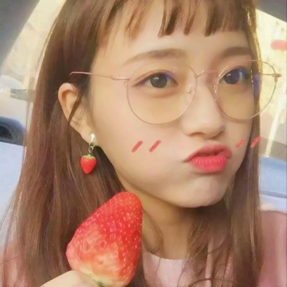 27张带文艺感的高清女生清新微信头像