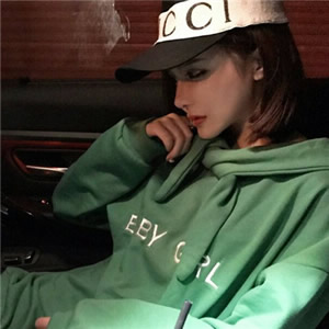 12张高清霸气社会风女生网图头像合集