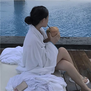 热门吸睛微信头像 8张性感女生头像合集