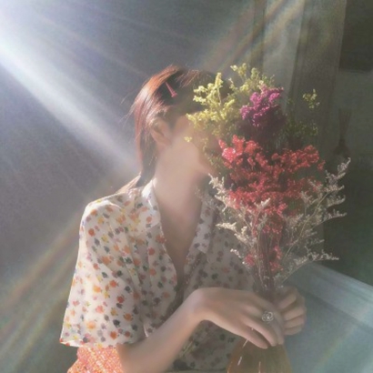 25张高清小清新风格女生微信头像 氛围感拉满