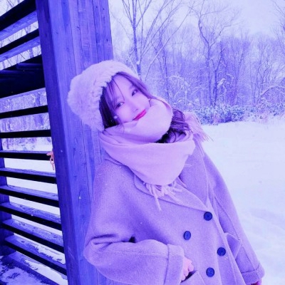 33张高清紫色高贵女生真人头像 氛围感拉满的QQ头像合集