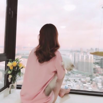 18张超绝真人女生背影头像 适合当QQ头像的氛围感美图
