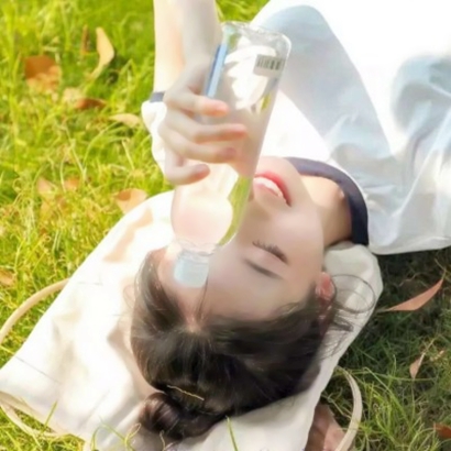 12张高清小清新女生网图头像 好看又治愈