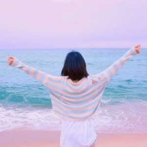 16张高清意境感拉满的女生背影头像，氛围感直接拉满