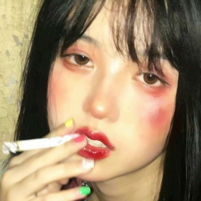 13张高清超酷时尚女生头像 微信头像直接用