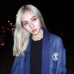 16张高清蓝色调高冷女生头像 氛围感拉满