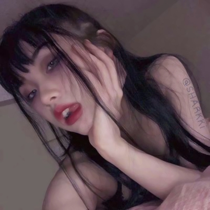 款高冷霸气个性女生头像 共30张