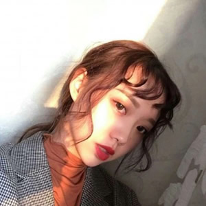 微信女生时尚头像合集：14张青春又拉风的时尚女生头像
