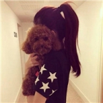 女生带宠物的有爱头像合集 一共18张好看的图