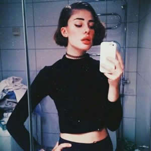 16张高清欧美风女生唯美头像合集