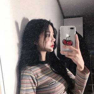 女生头像合集来啦！16张高清唯美又时尚的女生头像图