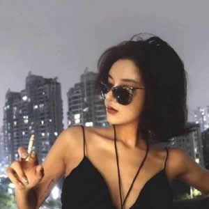 超酷女生头像合集！16张高清无水印帅酷头像任你挑