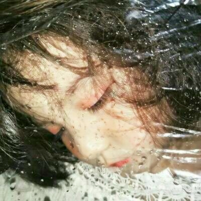 12张氛围感拉满的伤感系女生头像 高清意境感拉满