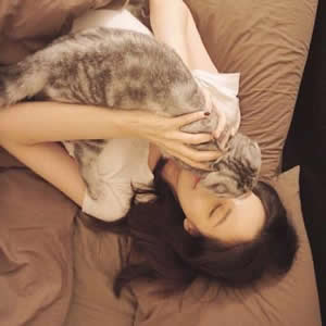 女生清纯文艺头像合集！16张高清好看的文艺美女头像来啦