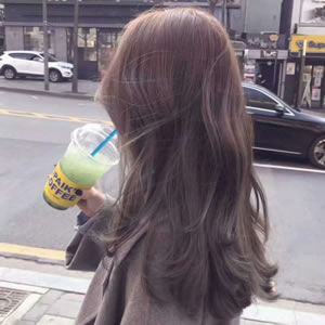 18张女生性感又有气质的微信头像合集