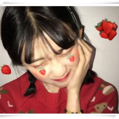 33张高清可爱QQ女头合集 潮感拉满的女生头像素材