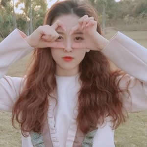 20张可爱小清新风格的女生闺蜜QQ头像