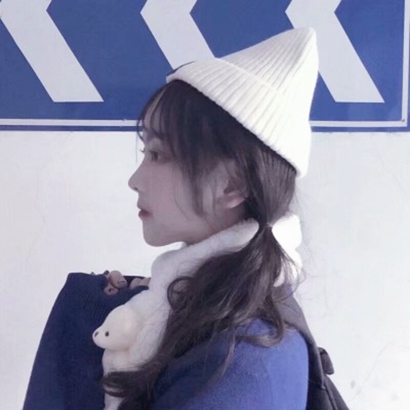 戴帽子的清新女生头像合集 36张适合当微信头像