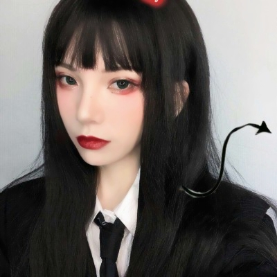 超拽酷飒女生真人头像 33张高清无水印合集