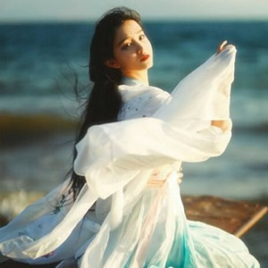 16张高清好看的女生小清新古风唯美头像