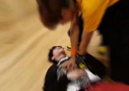 聊天不用打字？这套无字表情包火了