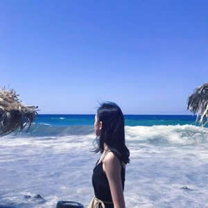 女生海边背影QQ头像 16张高清唯美氛围感素材
