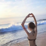 16张海边小清新女生头像！氛围感拉满