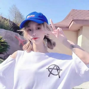 24张氛围感拉满！一左一右的时尚唯美闺蜜头像合集