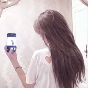 微信背影女头像 16张高清可爱马尾女孩背影图合集