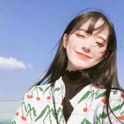 18张高清可爱女生潮流头像 氛围感拉满的时尚头像合集