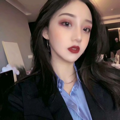 30张成熟清新又带霸气感的女生头像 高清质感拉满