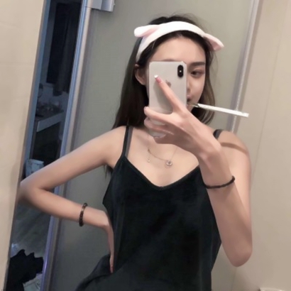 22张简约气质款闺蜜头像 高清时尚女生头像合集