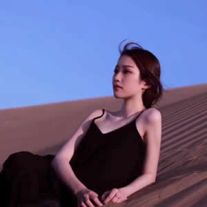 15张高清清纯唯美女生QQ头像 快来挑选你的专属头像