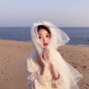 16张高清小清新女生头像 氛围感拉满的日常穿搭头像合集