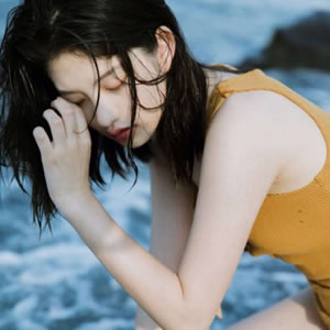 16张高清氛围感美女意境头像 温柔又治愈的女生头像来啦