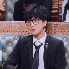 薛之谦的表情包有多绝？看完这套你就懂了