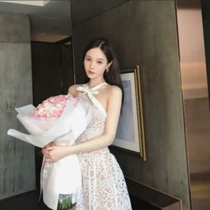 超有格调！14张高清个性女生微信头像合集