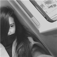 18张灰色调落寞伤感女生头像合集