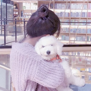 当下超火的网红酷飒女生头像 16张高清美图合集