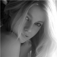 18张欧美风女生灰色伤感头像 氛围感拉满