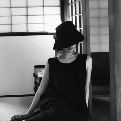 高冷御姐黑白头像！21张高清好看的氛围感头像合集