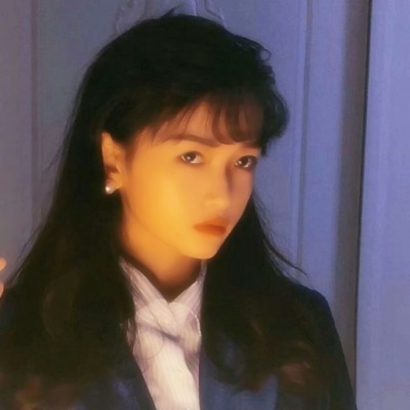 24张高清成熟韵味女生头像 沉稳气质感拉满