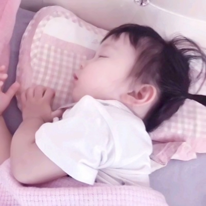 女生萌娃高清头像合集 18张可爱软萌女生头像来啦